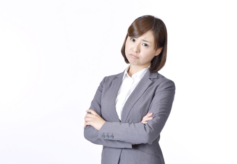 年収の低さを悩み会社員