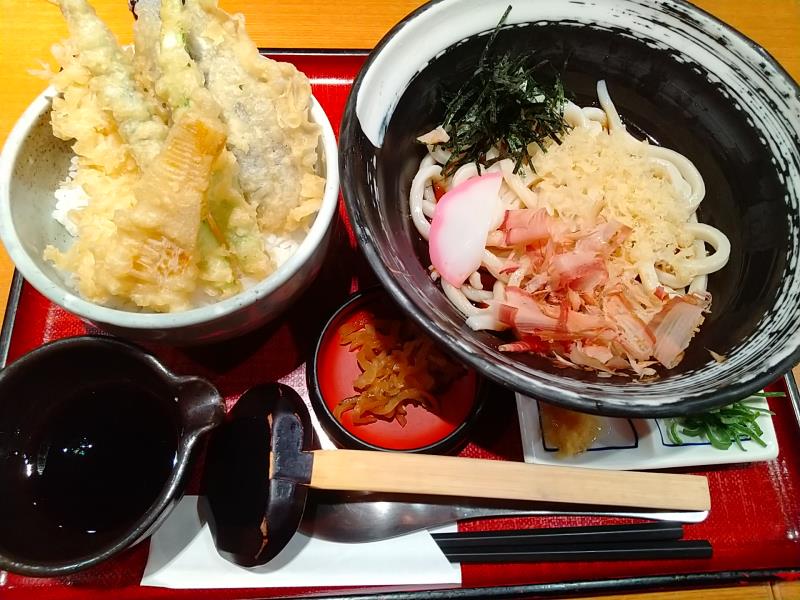 春の季節天丼定食