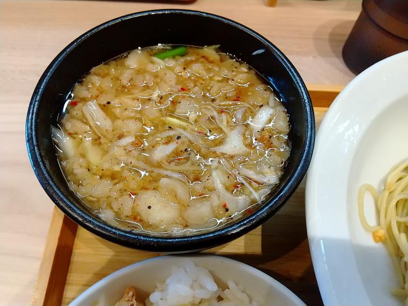 背脂にんにくつけ麺のつけ汁