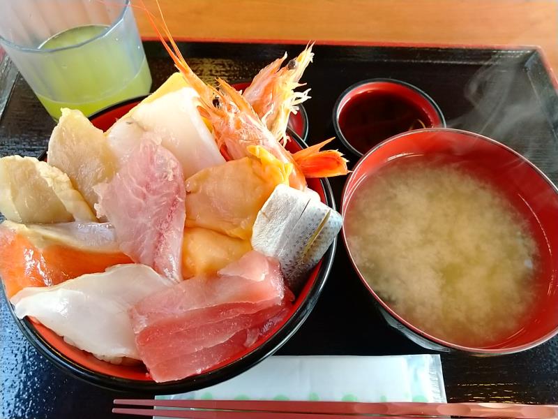 寿司処 和の「海鮮ちらし寿司」
