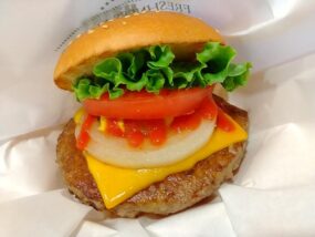 フレッシュネスバーガーのハンバーガーが美味しい