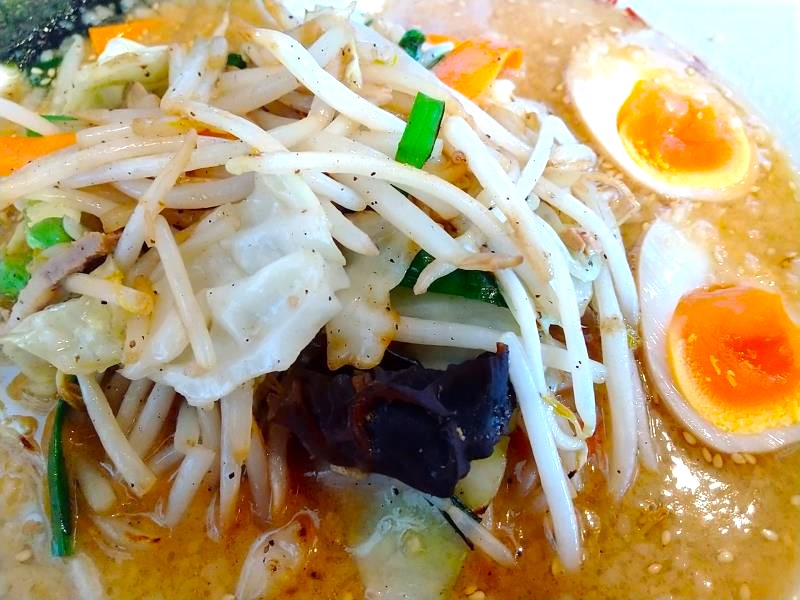 野菜たっぷり味噌らーめんの「野菜炒め」