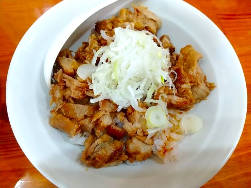 ミニチャーシュー丼