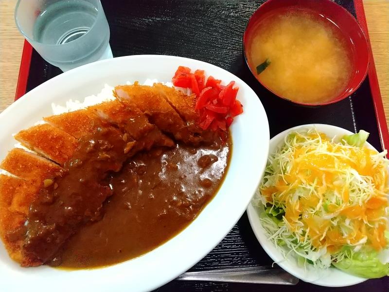 朝日ドライブインのカツカレー