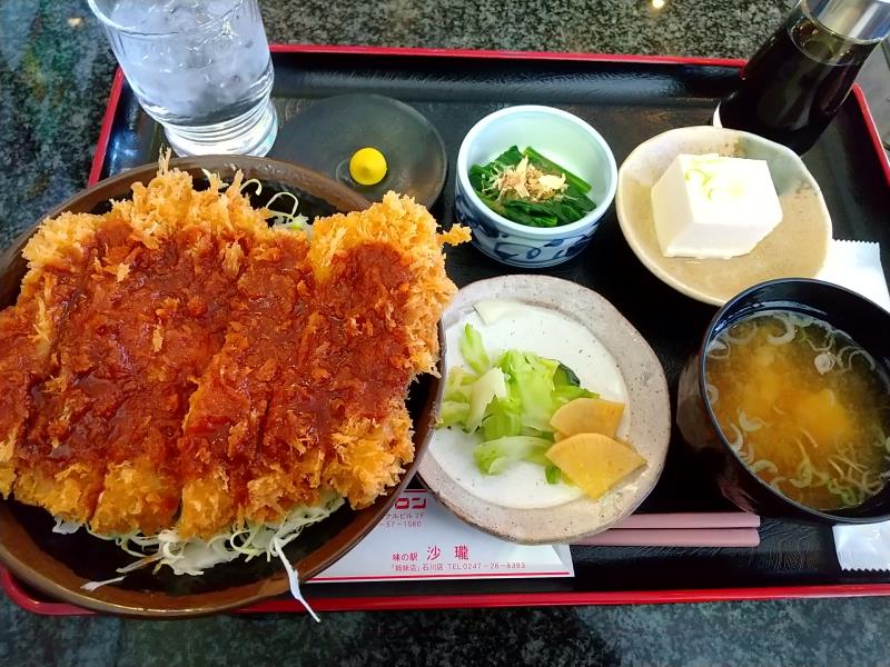 さるなしソースのカツ丼