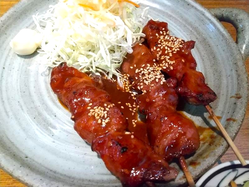 よし丸の辛味噌カシラ