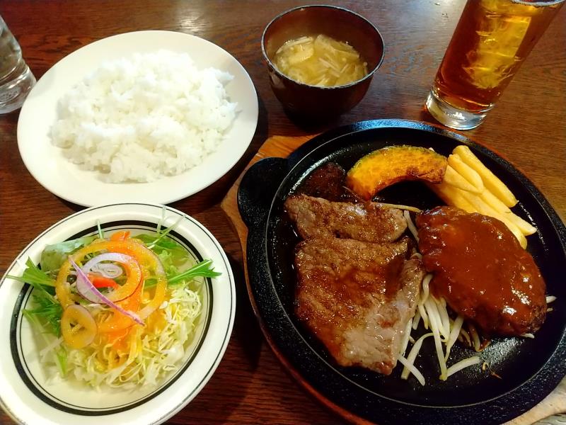 グリル銀座のランチ「ステーキ＆ハンバーグ」