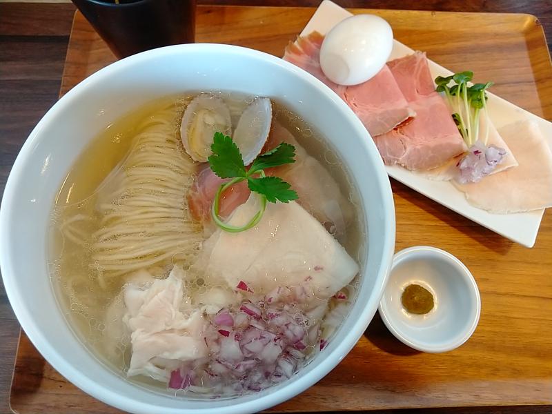 ららの特製貝出汁ラーメン