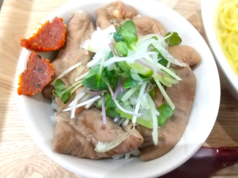 伊藤商店のミニもつ煮丼