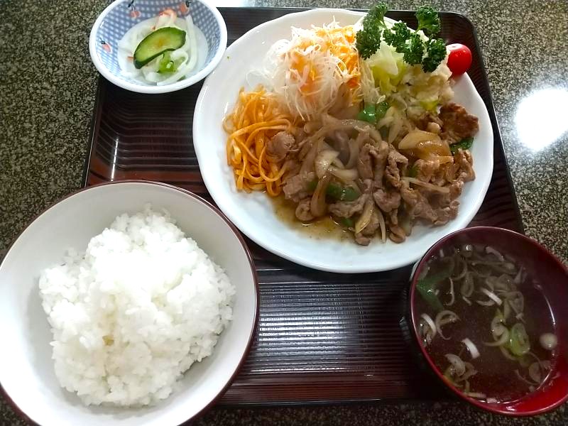白十字食堂の焼肉定食