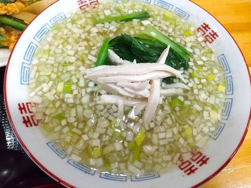 鶏絲湯麺（チースータンメン）