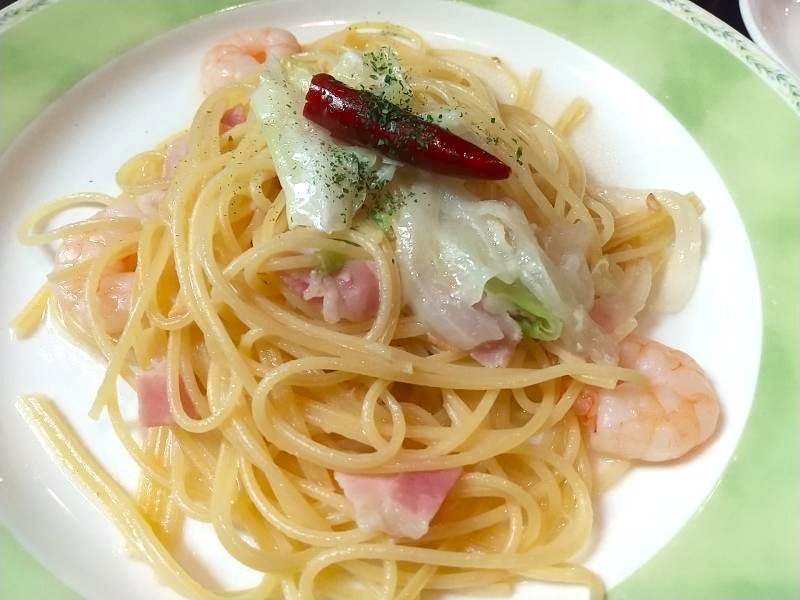 小えびとキャベツのペペロンチーノ