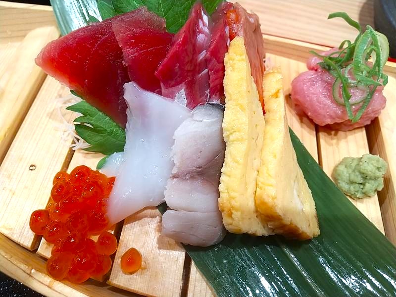 舟盛り丼の刺身