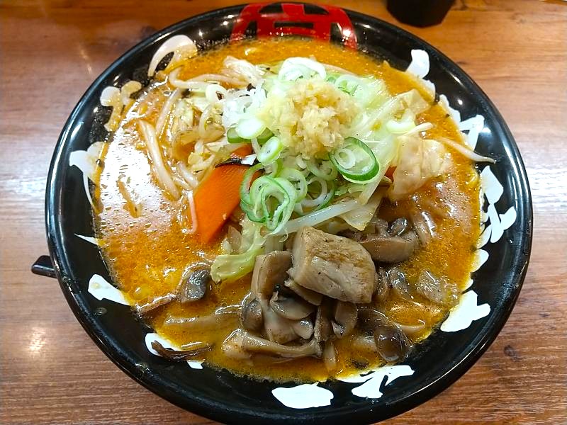 丸高屋の大吟醸きのこ野菜味噌らーめん