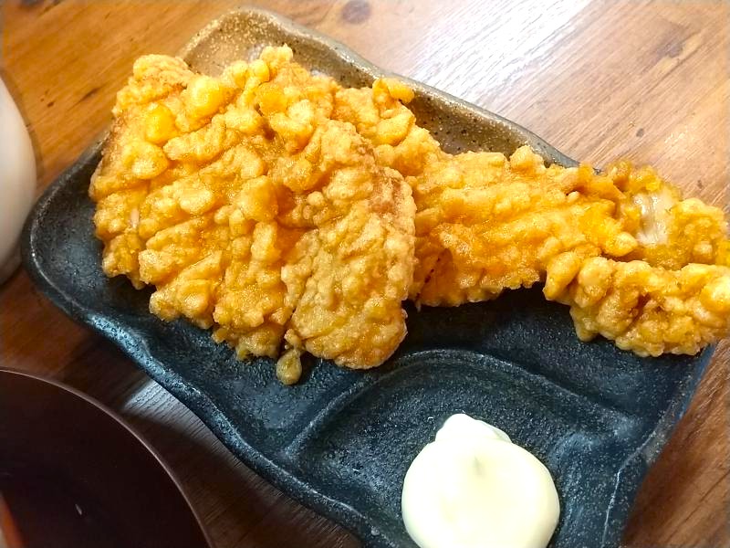 丸高屋の「ドデカ！からあげ」
