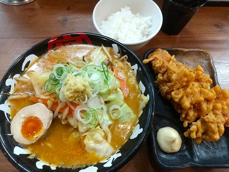 丸高屋のBランチ