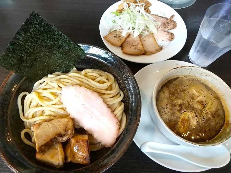 福島豚骨魚介つけ麺 特製全部盛り