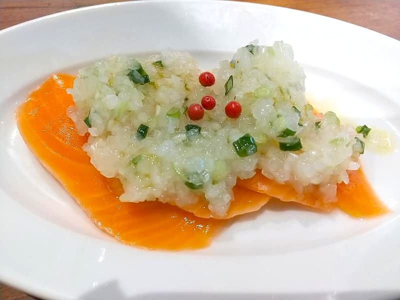 サーモンのカルパッチョ