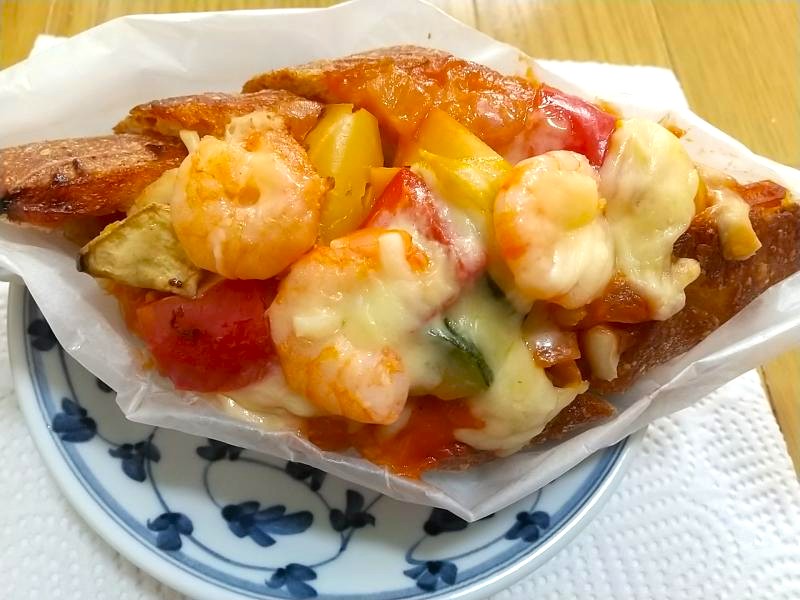 濃厚オマールソースのタルティーヌ