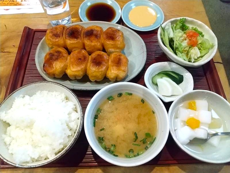 丸満の餃子定食
