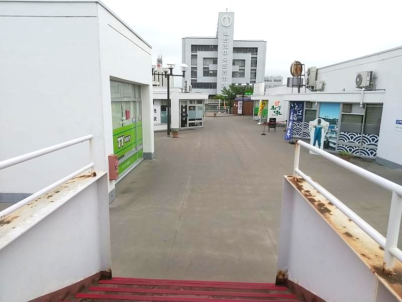 仙台中央卸売市場の飲食店街