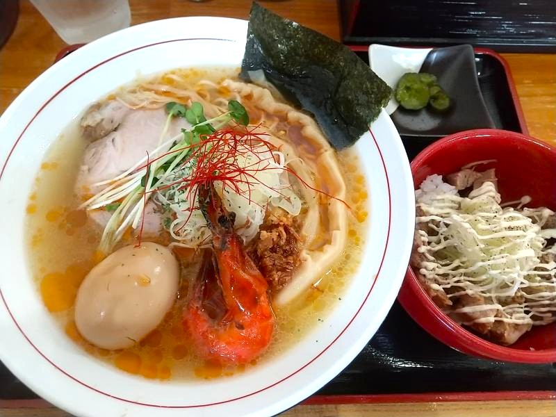 八縁の海老香る塩そば＆炙り肉飯